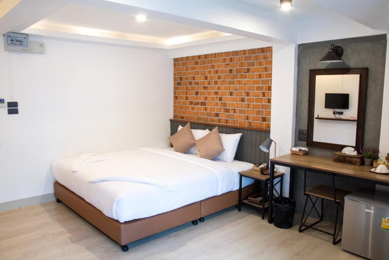 The Old City Wall Inn Chiang Mai Esterno foto