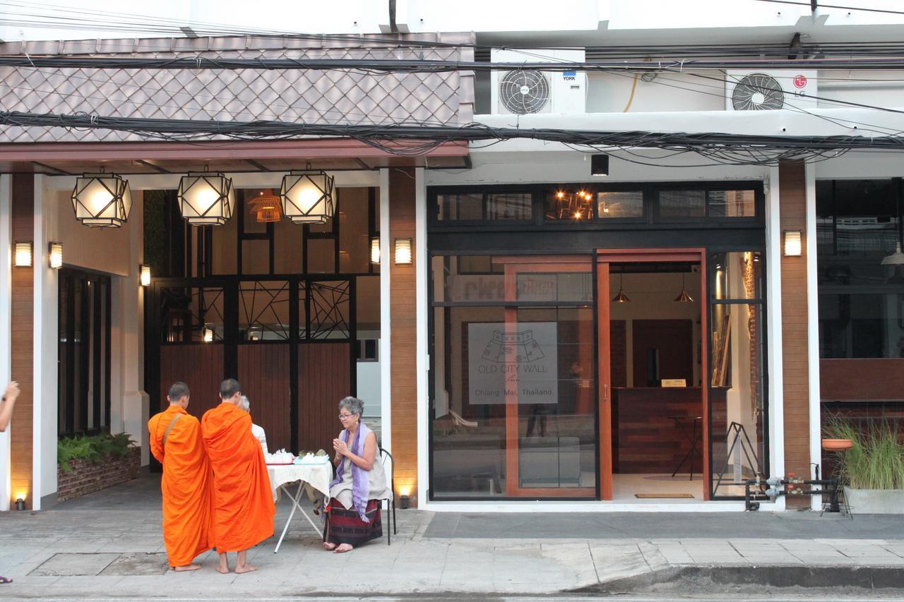 The Old City Wall Inn Chiang Mai Esterno foto